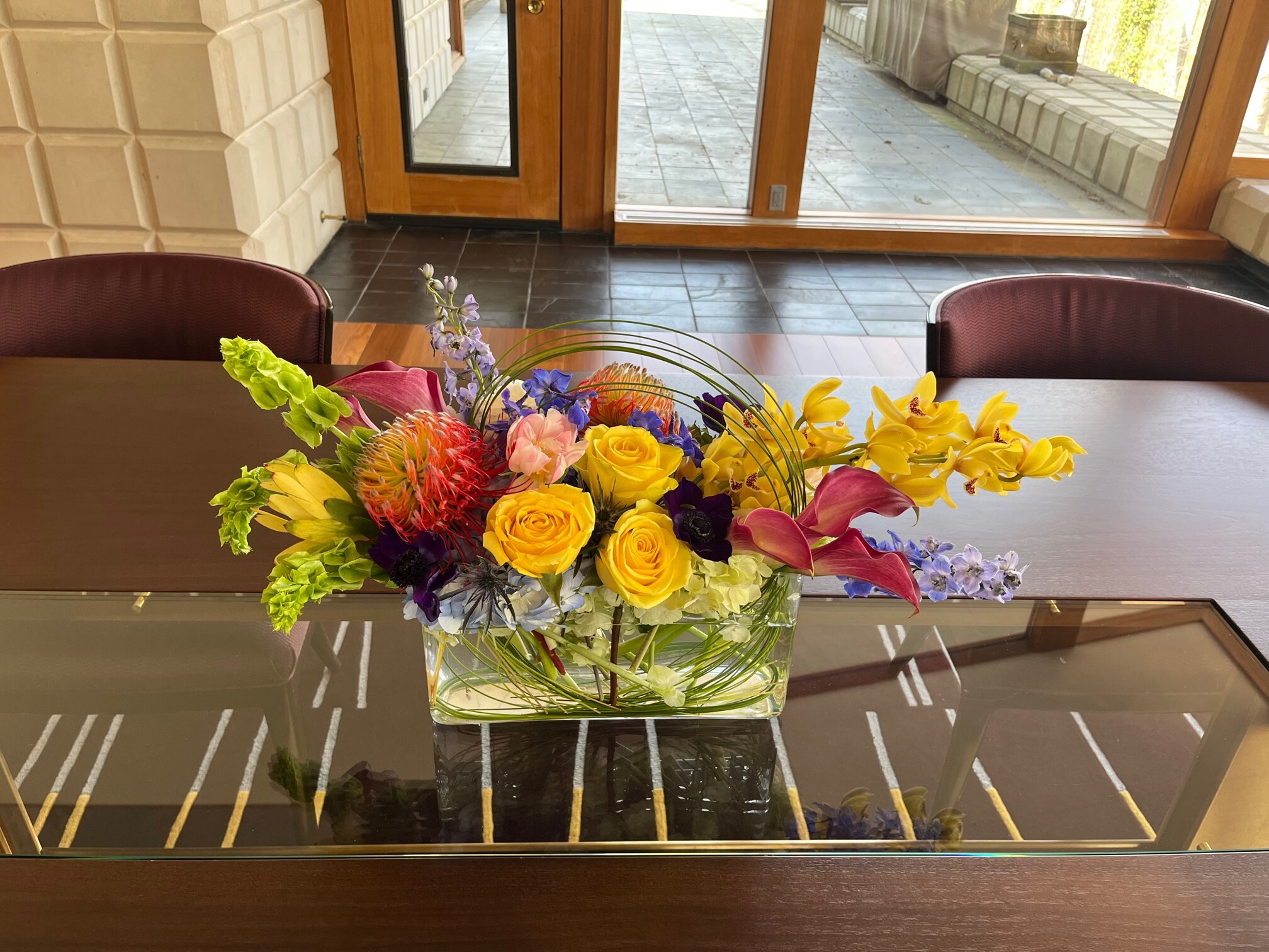Long and Low Centerpiece